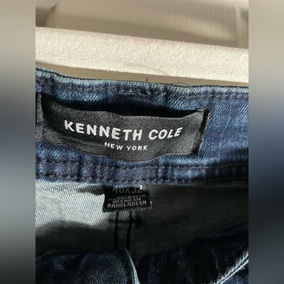 Kenneth Cole 40x32 - Picture 7 of 7